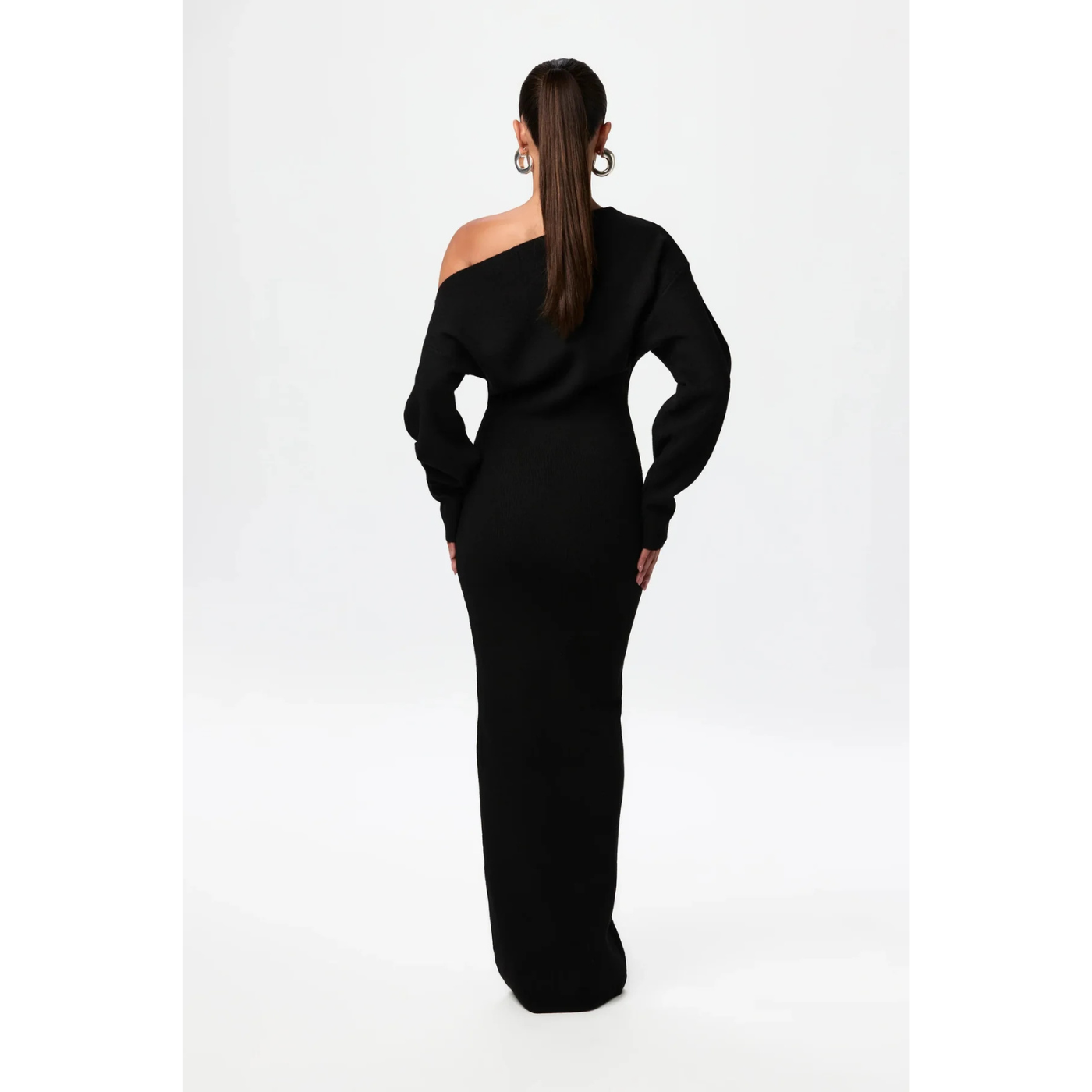 CLAUDIA - Sukienka Swetrowa Maxi – Elegancja i Komfort w Jednym