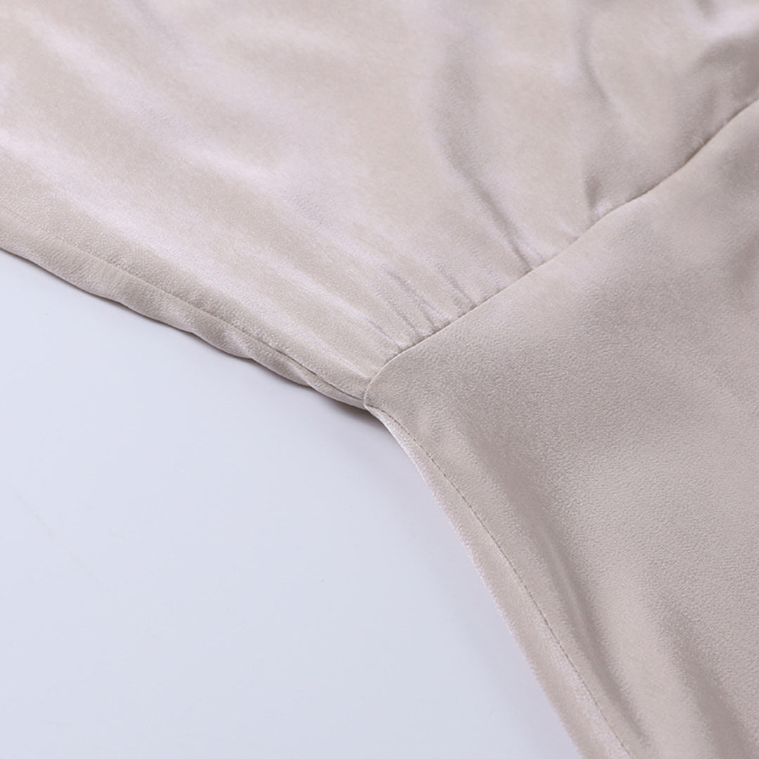 LALUNA – Satynowa Elegancja