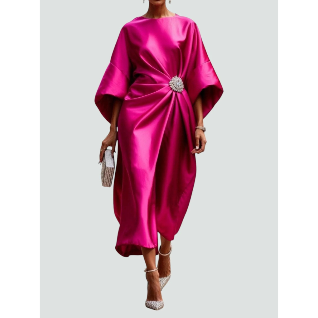 AURÉLIA - Satynowa sukienka wieczorowa z broszką